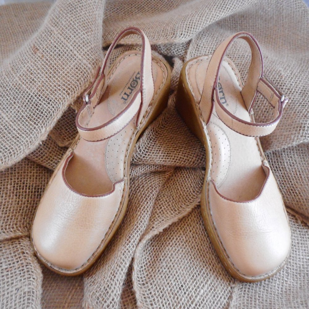 Born Leather 3" Wedge Clog New Never Worn Camel